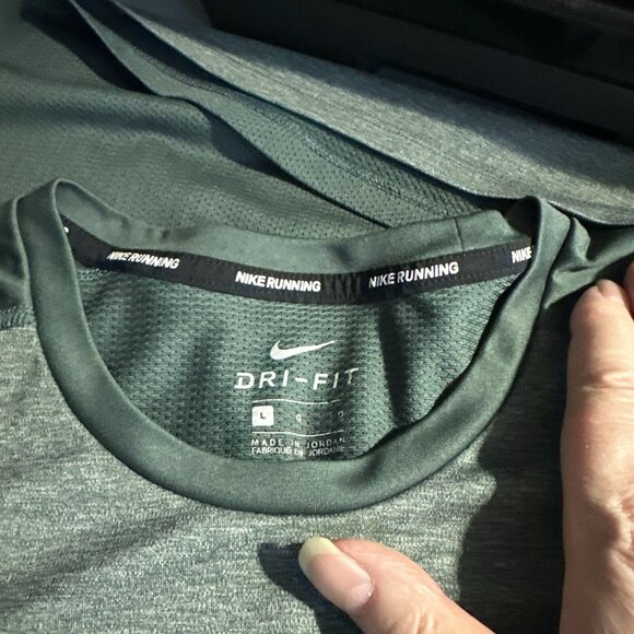 Nike Dri Fit Running Long Sleeve Dry-Miler Shirt Forest Green Womens SZ L Active - Picture 6 of 11